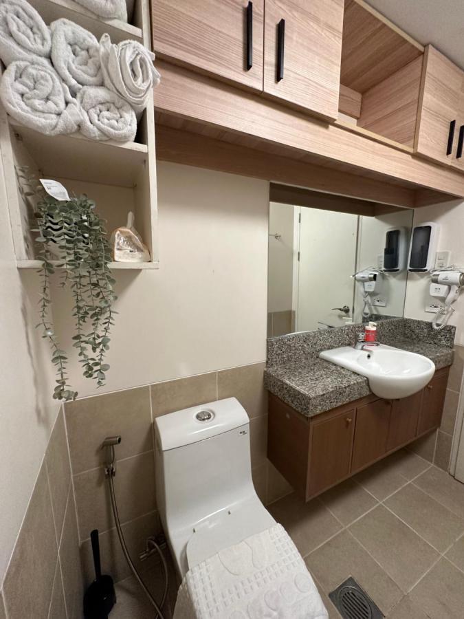 Celandine Residence In Quezon City Caloocan Extérieur photo